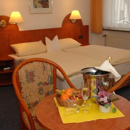 Hotel Hotel-restaurant Zum Roeddenberg 3*